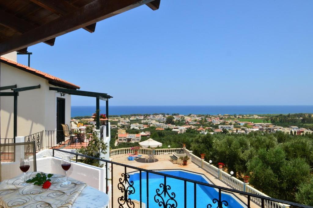 Tavronitis Antilia Apartments מראה חיצוני תמונה